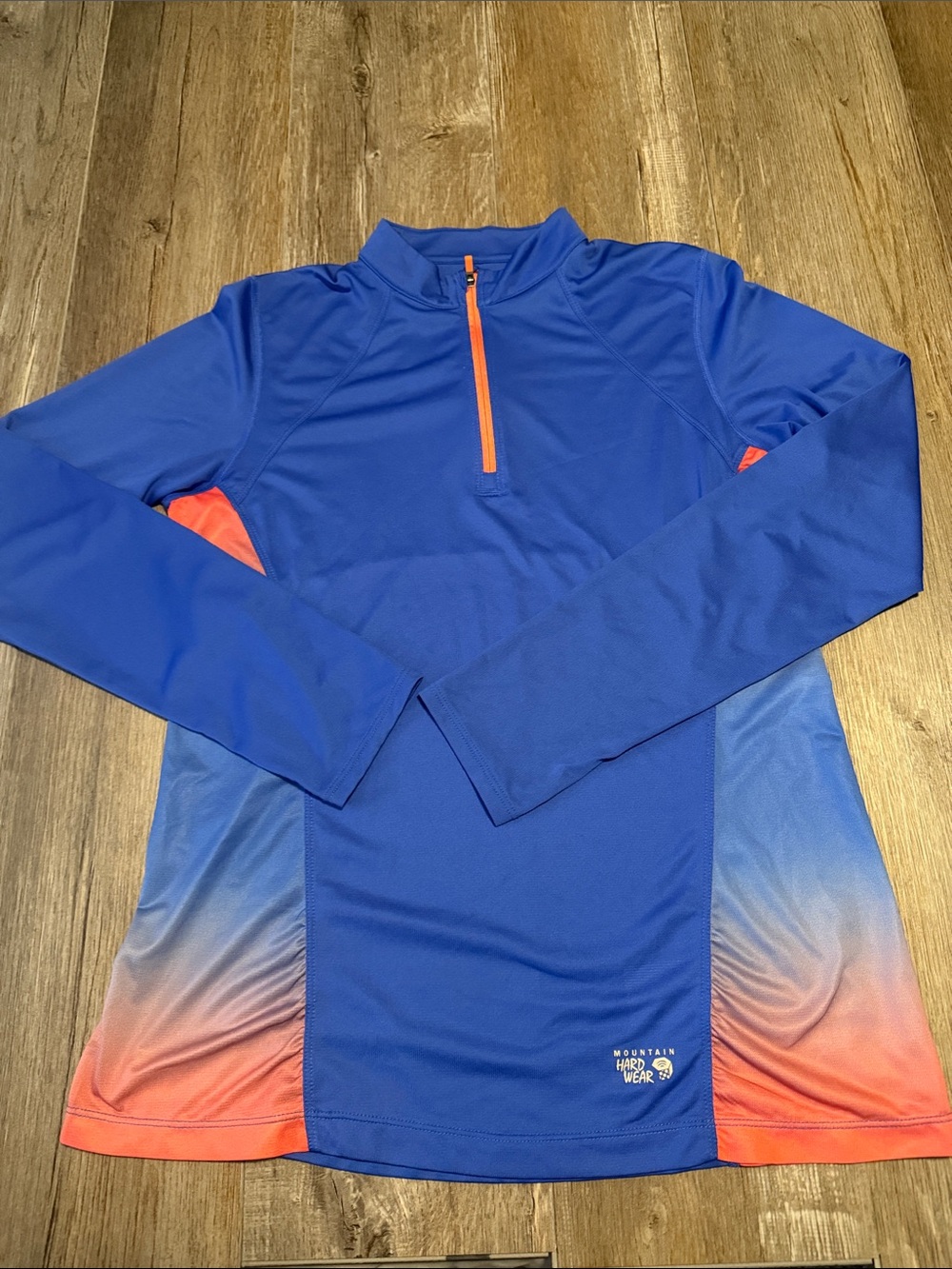 Mountain Hardwear Women’s Blue and Orange Ling Sleeve